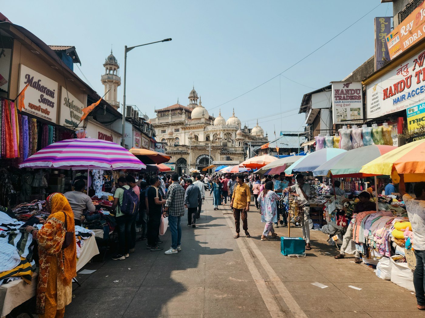 Busy traditional Mumbai market street representing the Crawford Market and nearby bazaars guide